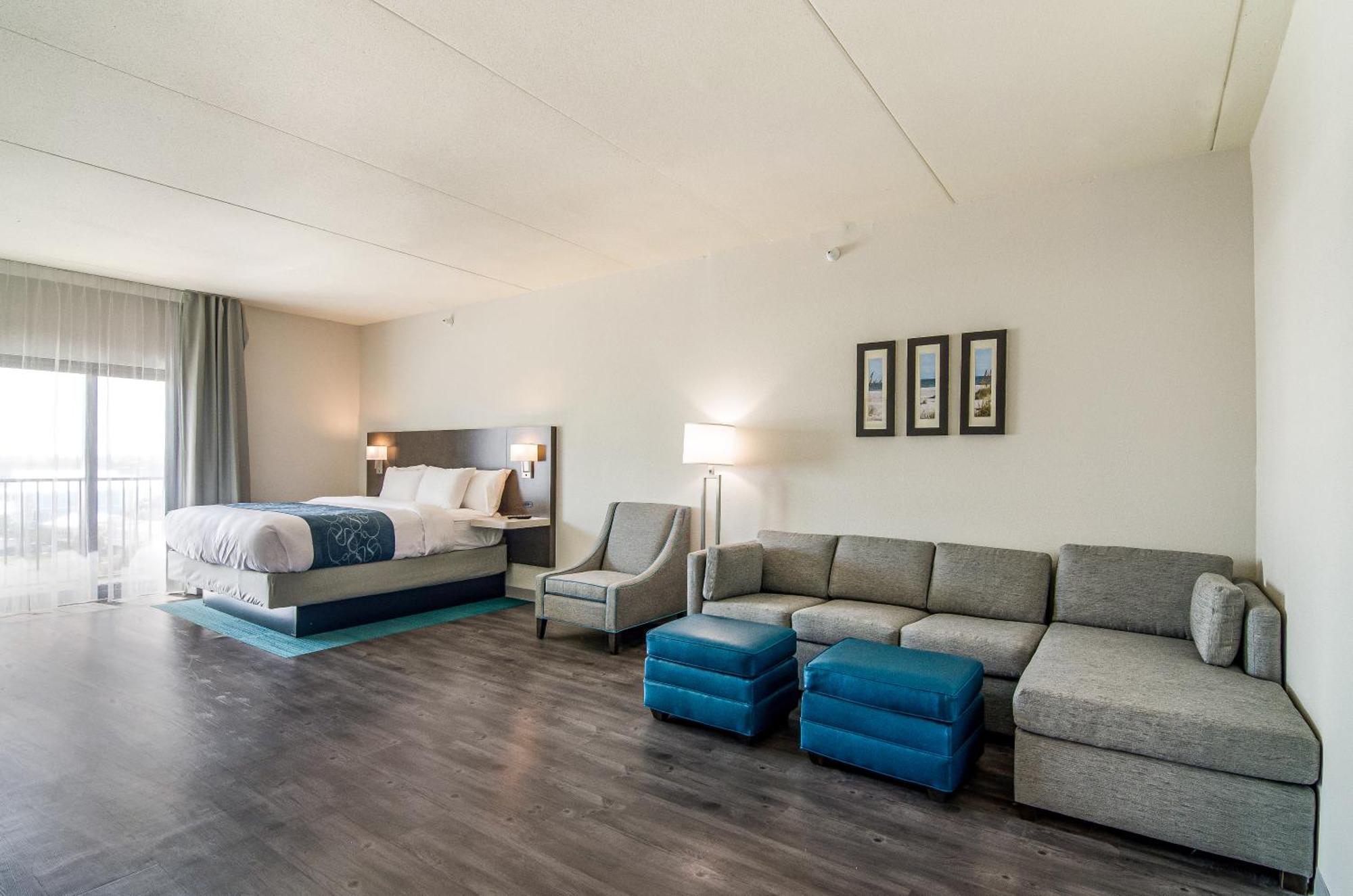 King Suite with Two King Beds- Non-Smoking