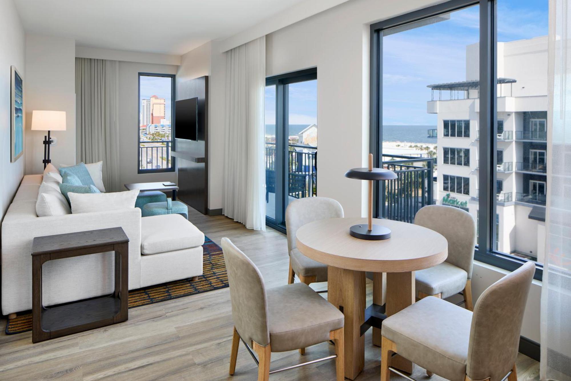 King Corner Suite Balcony Gulf View