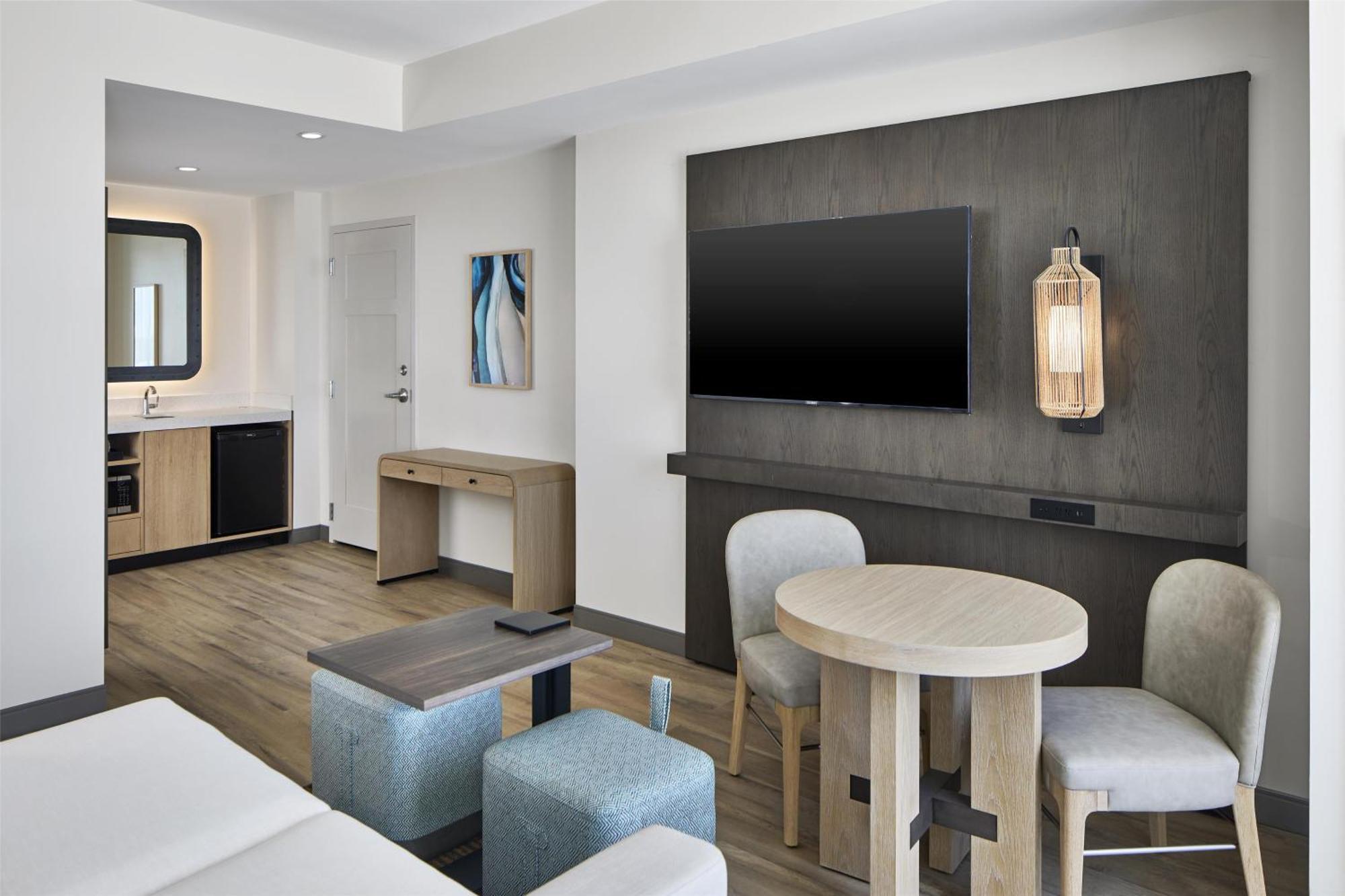 King Studio Suite